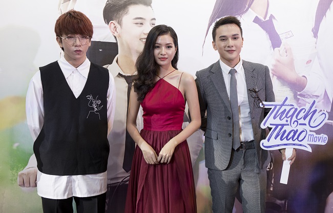 Khi các nghệ sĩ Việt rủ nhau trở về tuổi học trò cùng Thạch Thảo