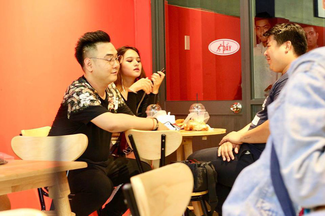 Pewpew tiết lộ doanh thu cao vượt kỳ vọng của quán bánh mì sau ngày đầu mở cửa