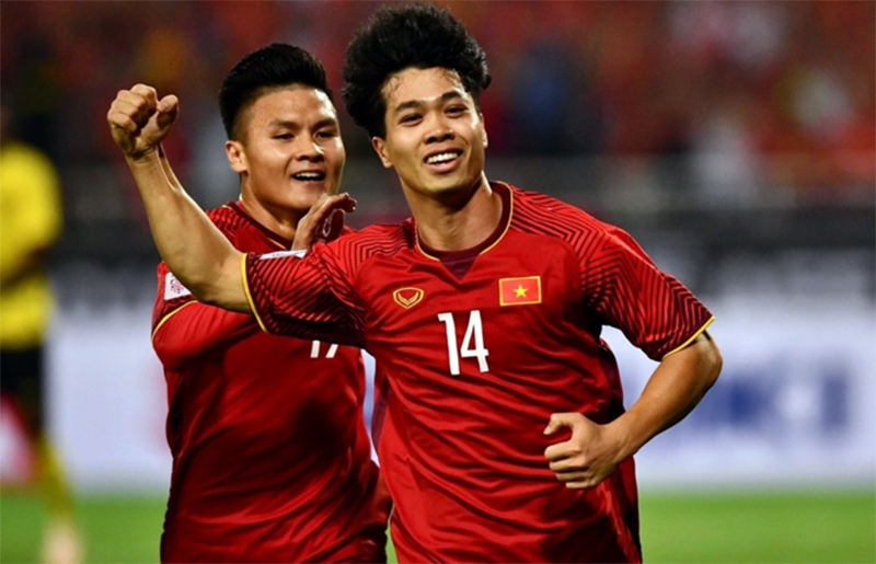 Công Phượng, Xuân Trường, Quang Hải bất ngờ khoe áo đấu mới khi AFF Cup vào giai đoạn then chốt