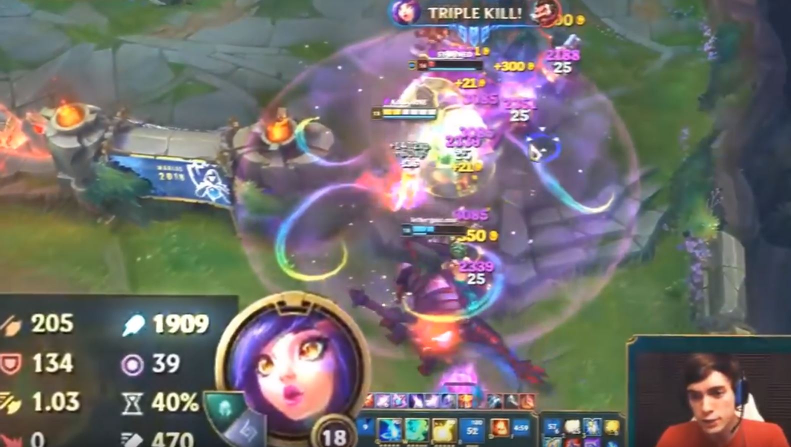 LMHT - Xem Tắc kè Neeko bug đạt 1850 AP Tốc biến Ulti bay luôn cả Tank khiến cho cộng đồng mạng khiếp sợ