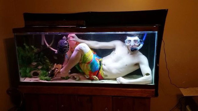 16 hình ảnh chứng minh rằng, lũ đàn ông chỉ là những đứa trẻ đội lốt người lớn mà thôi