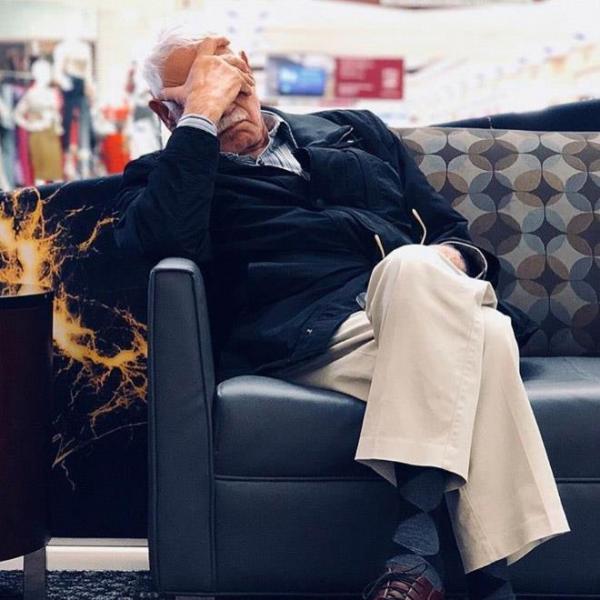 Phụ nữ là những niềm đau khi cứ lôi những ông chồng của mình đi mua sắm