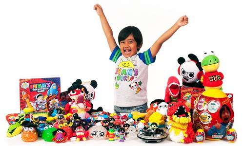 Ryan và câu chuyện về cậu bé 7 tuổi kiếm được hơn chục tỷ đồng nhờ vào Youtube