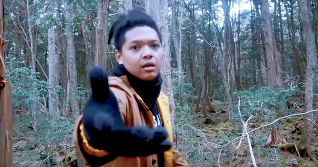 Youtuber Indonesia nghịch dại bắt chước Logan Paul đi tìm xác chết trong Rừng Tự Sát