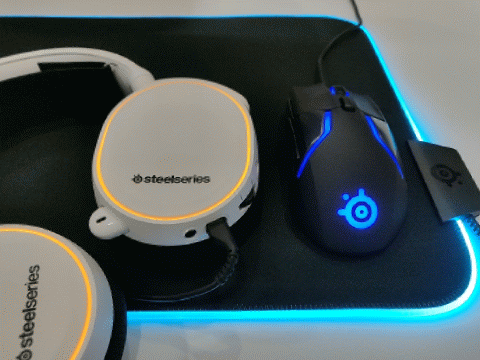 Tren tay nhanh bo san pham lot chuot QcK den tu SteelSeries co vien RGB cuc dep 20 Trên tay nhanh bộ sản phẩm lót chuột QcK đến từ SteelSeries có viền RGB cực đẹp 20