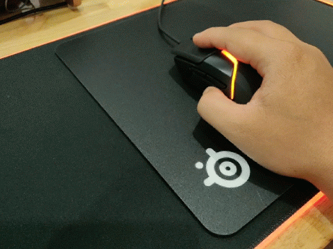 Tren tay nhanh bo san pham lot chuot QcK den tu SteelSeries co vien RGB cuc dep 22 Trên tay nhanh bộ sản phẩm lót chuột QcK đến từ SteelSeries có viền RGB cực đẹp 22