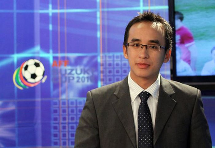 Chết cười với lời bình luận trong trận CK AFF: Quế Ngọc Hải hoàn toàn có thể buộc dây giày lâu hơn!