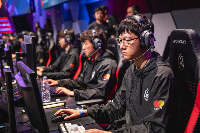 Twitch - Nền tảng Stream hàng đầu thế giới sẽ tổ chức một giải đấu LMHT của riêng mình vào đầu năm 2019