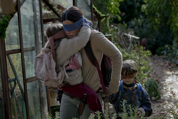 Bird Box: Bộ phim kinh dị siêu phẩm khiến rất nhiều cảm thấy ám ảnh ngay từ lần đầu xem phim