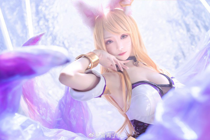 LMHT: Ngắm nhìn sự lộng lẫy của bộ cosplay Ahri KDA xinh không tả nổi