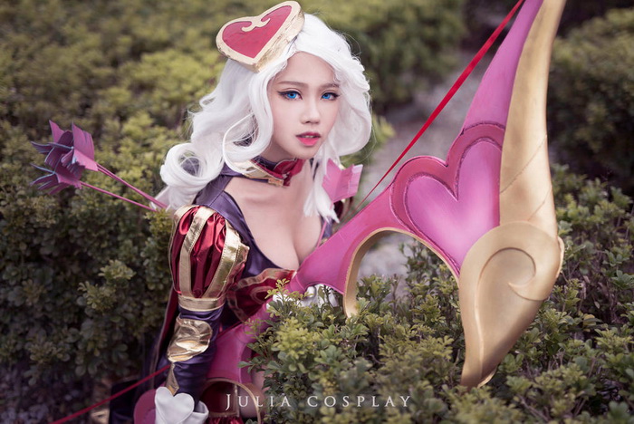 LMHT: Cùng đón một mùa Valentine cùng bộ cosplay Ashe Mũi Tên Tình Ái đẹp hút hồn