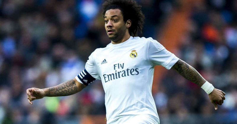 Hướng dẫn sơ đồ 5 hậu vệ siêu phòng ngự trong FIFA Online 4