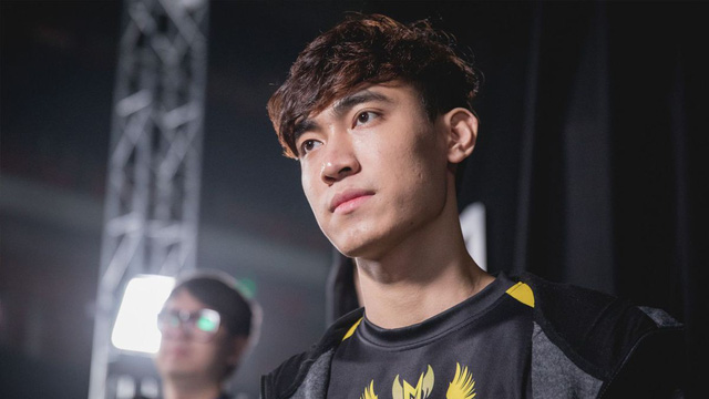 LMHT: Levi ở Trung Quốc ngồi suốt ở ghế dự bị, game thủ Việt kéo sang kênh Youtube của Riot làm loạn