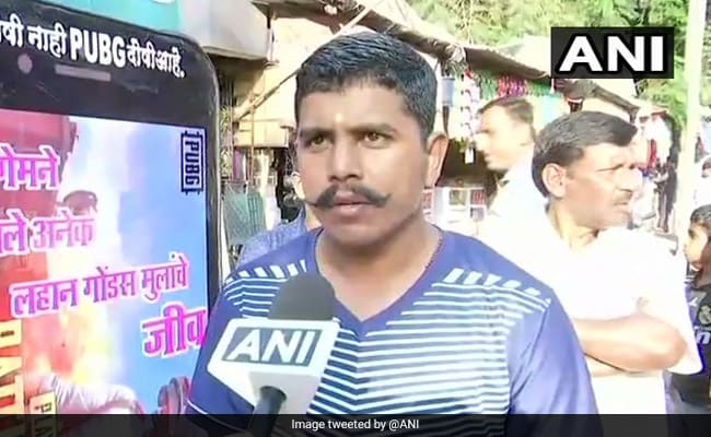 PUBG Mobile - anh em song sinh người Mumbai đốt cháy hình nộm PUBG đề nghị cấm tựa game này vĩnh viễn