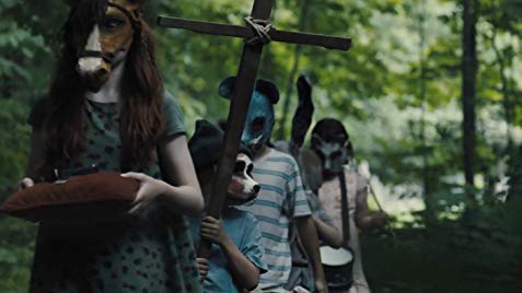 Pet Sematary bị cấm chiếu ở Việt Nam do có quá nhiều đen tối và bạo lực với trẻ em