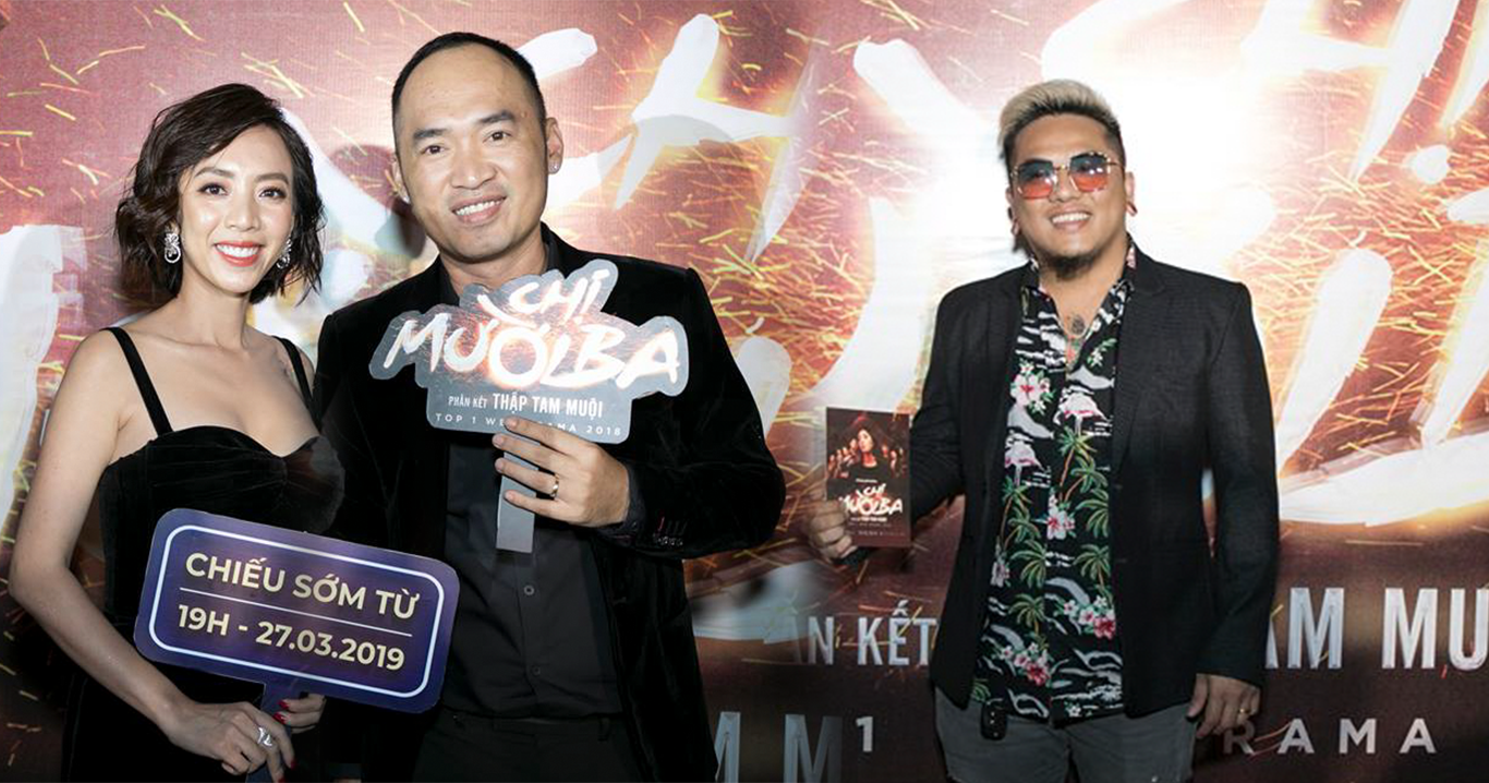 Thu Trang – Tiến Luật không rời nhau, Mr. Tô rạng rỡ trong ngày ra mắt “Chị Mười Ba”