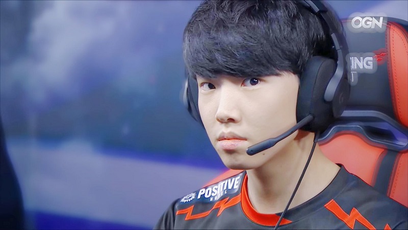 LMHT: Chovy giựt danh hiệu MVP tại LCK của Deft khiến cộng đồng phẫn nộ