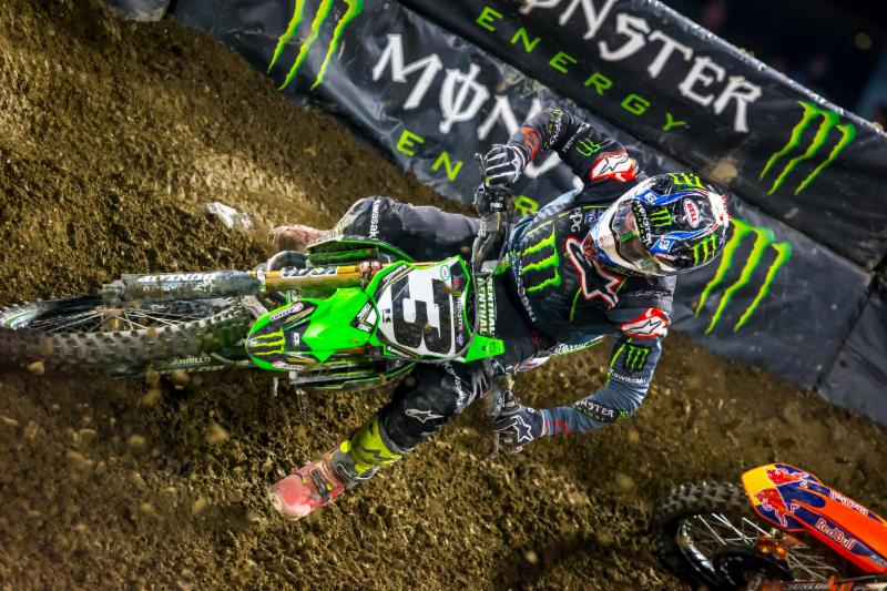 Monster Energy Supercross 2 với giao diện đồ hoạ mới và cấu hình không đòi hỏi trên PC