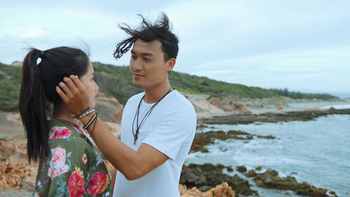 "Cà Chớn, anh đừng đi": Quyết tâm truy lùng kẻ từng làm hại gia đình mình, Xuân Phúc thẳng tay “nựng” nghi phạm ngay trong thang máy