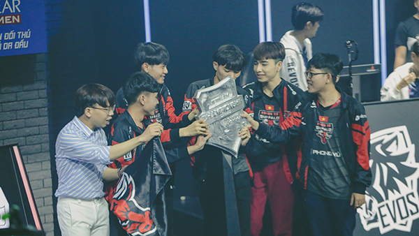LMHT: Danh sách những đội tuyển sẽ cùng Phong Vũ Buffalo góp mặt tại MSI 2019