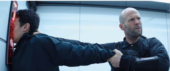  Bộ đôi The Rock và Jason Statham kết hợp trong trailer Fast & Furious: Hobbs & Shaw