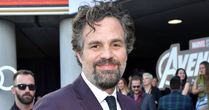 Mark Ruffalo bị đưa cho kịch bản Avengers: Endgame giả bởi vì ông hoàn toàn không thể giữ bí mật