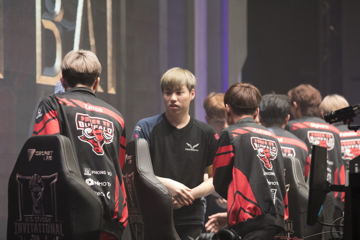 Vòng Bảng MSI 2019 Ngày 2: Phong Vũ Buffalo sẵn sàng đối đầu với SKT T1