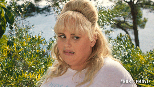 4 khoảnh khắc cười té ghế của nàng mập hậu đậu Rebel Wilson trong Quý cô lừa đảo 3