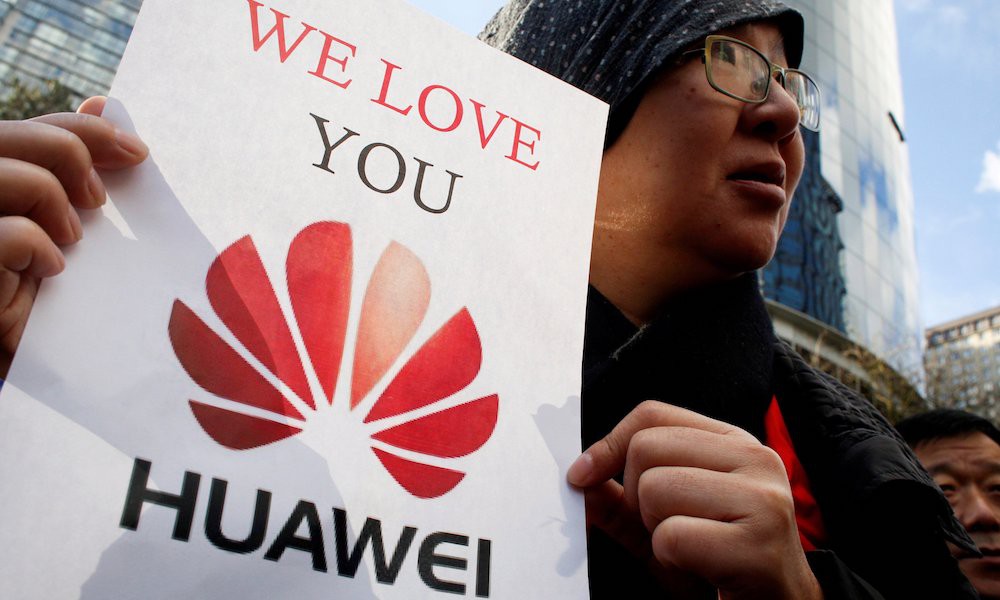 Dân mạng Trung Quốc "đứng lên" ủng hộ Huawei, tẩy chay Apple đang nóng dần lên