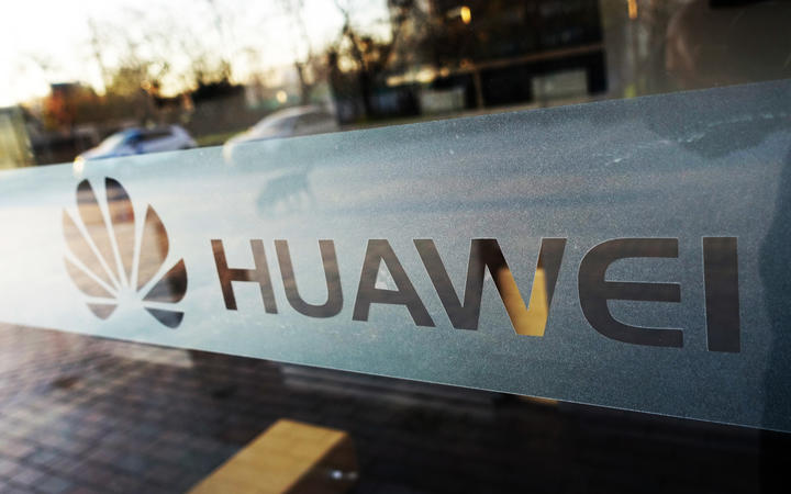 Giám đốc điều hành Huawei tại New Zealand trấn an người dùng đừng quá lo lắng mà trả lại hàng cho đại lý 