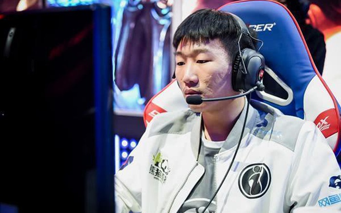 LMHT: IG Ning bất ngờ bị tố cáo bắt cá hai tay khi còn đang quen với bạn gái cũ