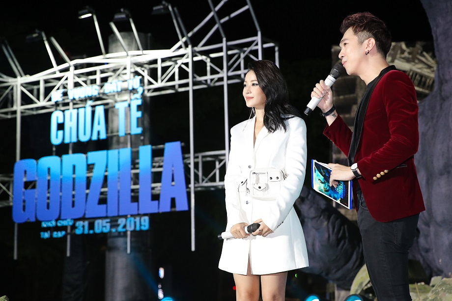 Dàn sao Việt phát cuồng vì Chúa Tể Godzilla