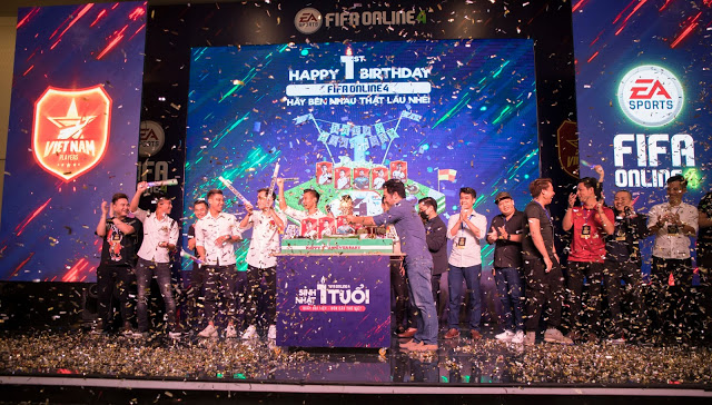FIFA Online 4 mừng sinh nhật 1 tuổi, hội ngộ anh tài bóng đá Việt