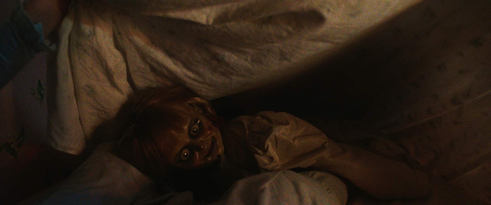 Mới khởi chiếu, khán giả Việt đã phát cuồng vì búp bê ma Annabelle