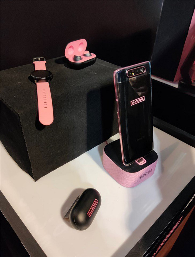 Samsung ra mắt smartphone Galaxy A80 BLΛƆKPIИK Edition