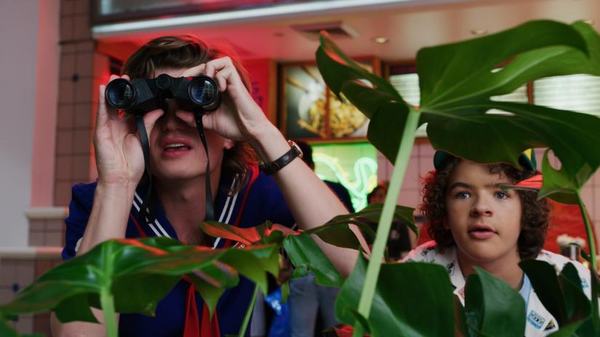 Stranger Things Season 3 tự phá đi quy luật của chính mình