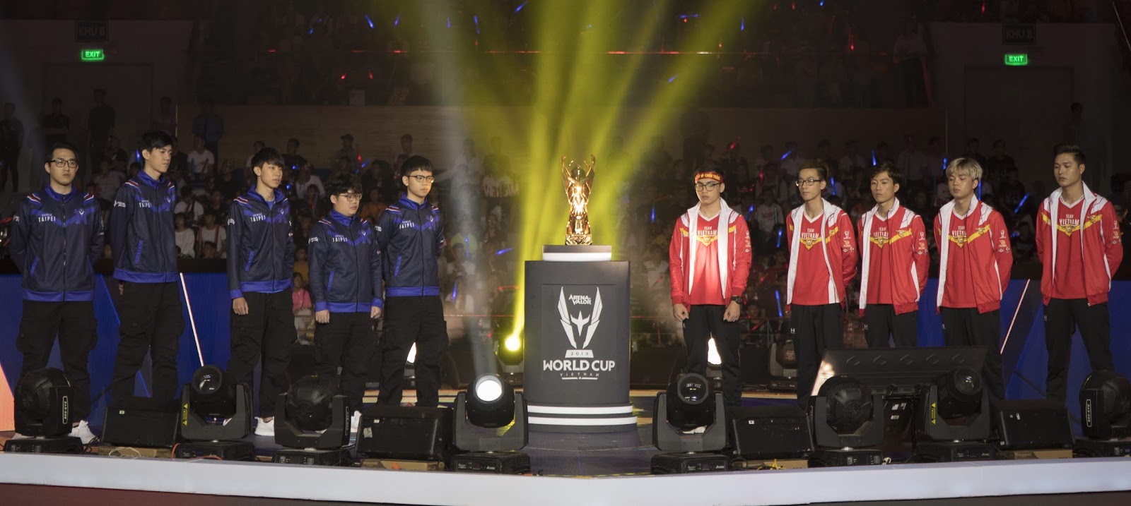 AWC 2019: Việt Nam chỉ còn cách chiếc cúp vô địch Liên quân Thế giới 2019 một lượt BO7 với Đài Bắc Trung Hoa