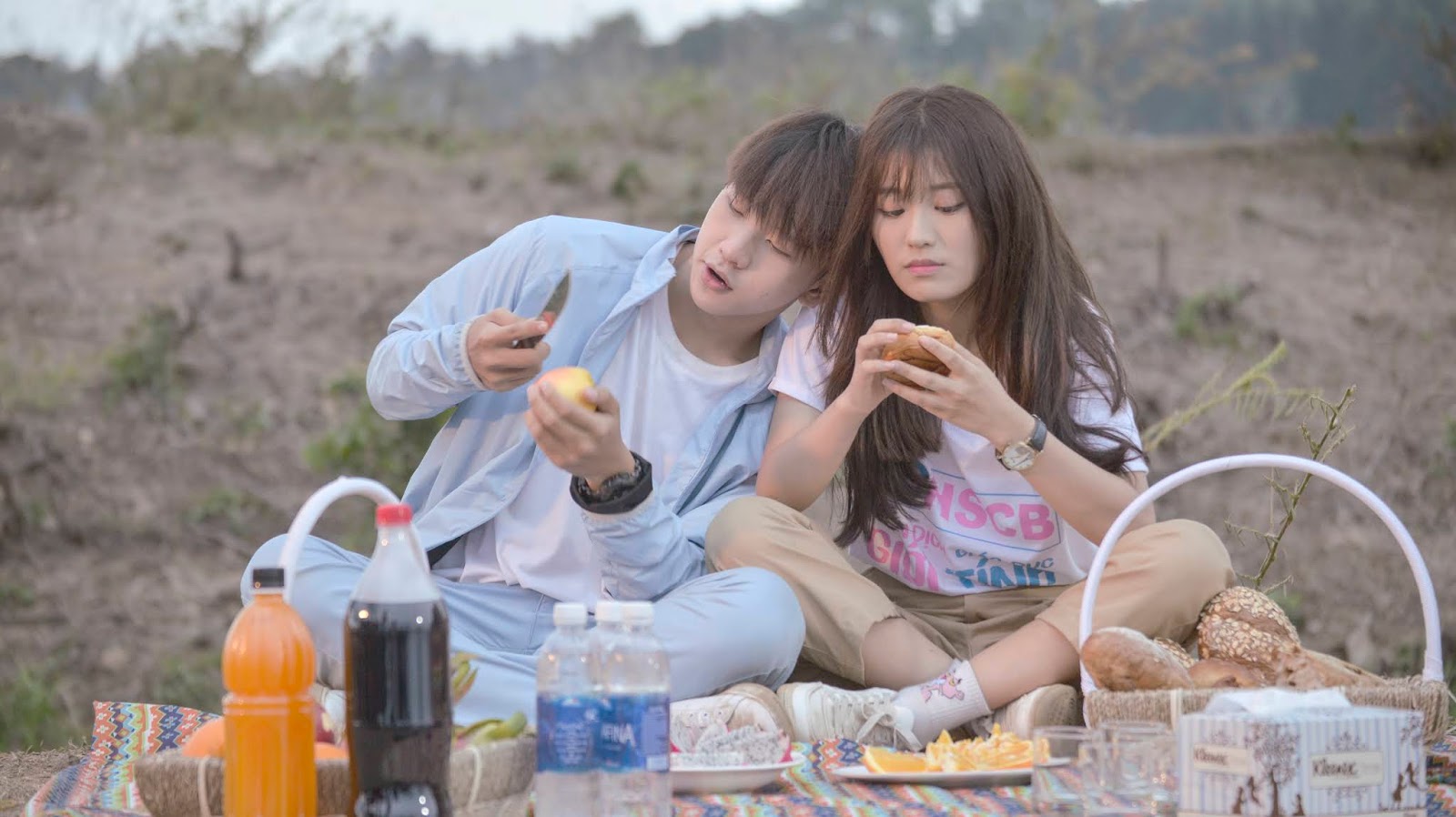 Han Sara và Tùng Maru góp mặt vào phim điện ảnh giới tính học đường Thầy ơi! Em có bầu