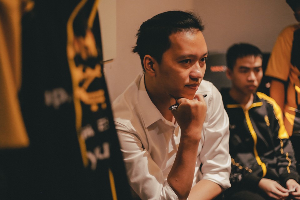 LMHT: GAM lại dính án phạt vì HLV Yuna làm mất thẻ Huấn luyện viên