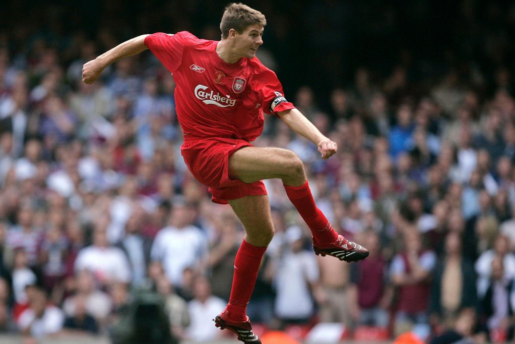 Top những bài tấn công hiệu quả nhất trong phiên bản mới của FIFA Online 4