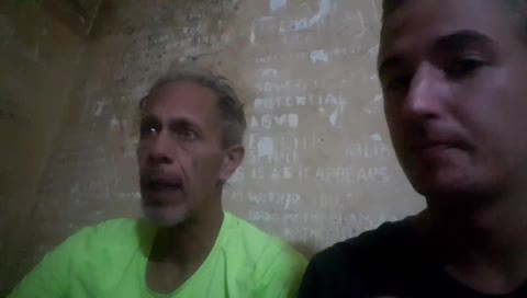 Nam streamer siêu lầy, bị bắt vô tù nhưng vẫn vô tư livestream cho người hâm mộ xem