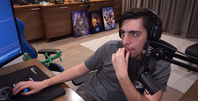 Shroud bị hack tài khoản Twitter, bị dọa tung ảnh nóng của cô bạn gái của anh