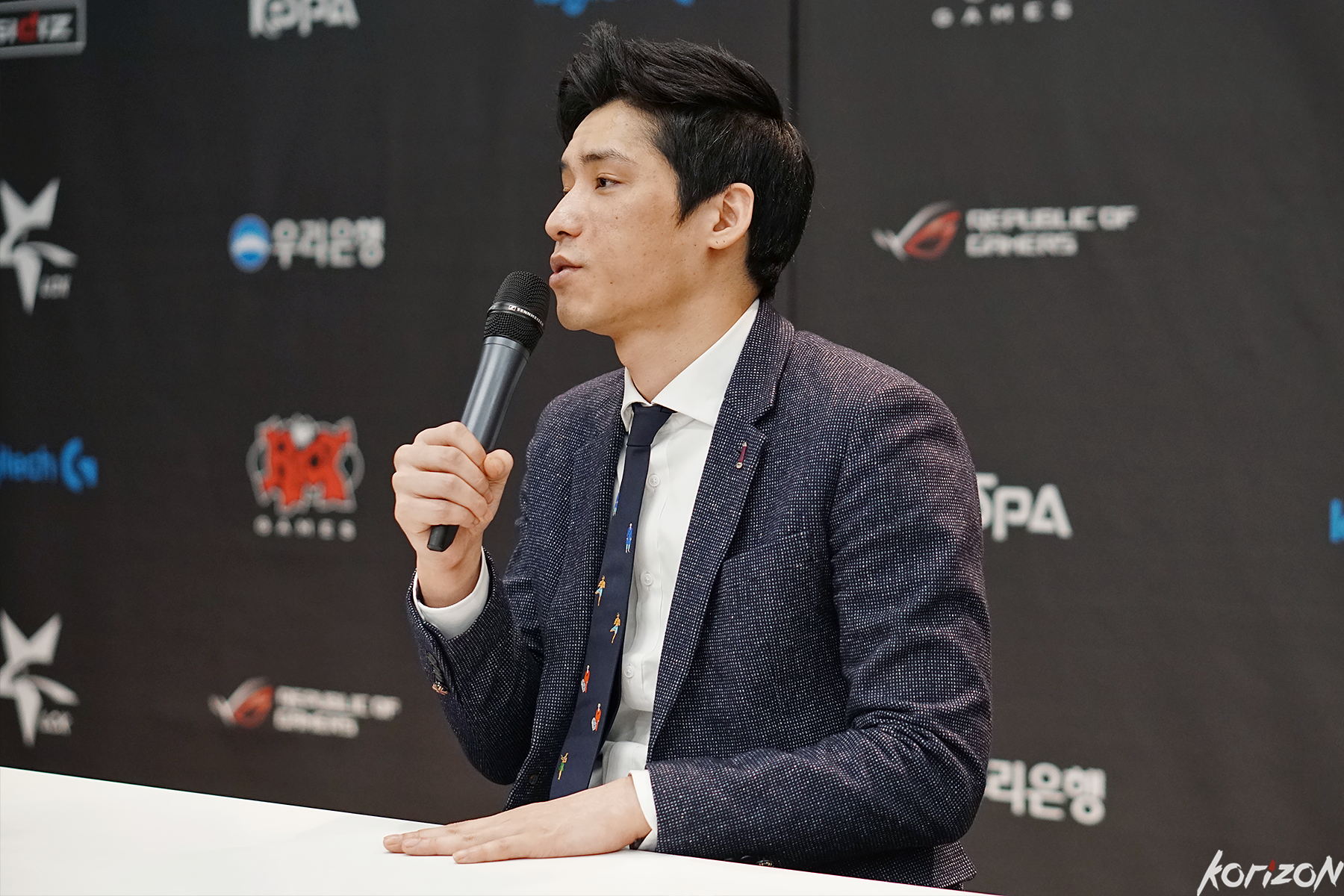 LMHT: HLV Hirai bị sa thải khi không thể đưa Kingzone Dragon X đến với CKTG