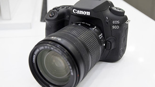 Trên tay nhanh Canon EOS 90D - "truyền nhân" EOS 80D