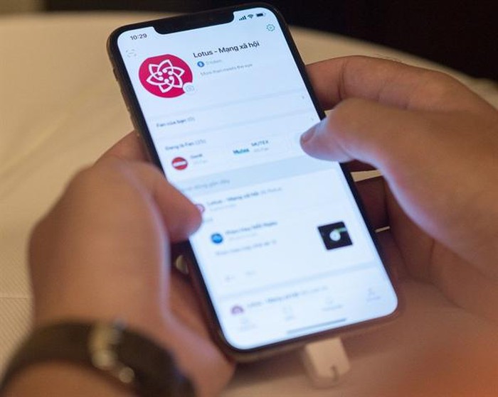Lotus: Mạng xã hội "Made in Viet Nam" có gì đặc biệt? 