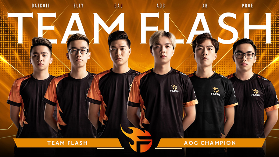 AIC 2019: Sau trục trặc kĩ thuật nghiêm trọng trong ngày mở màn, fan cầu nguyện cho Team Flash 