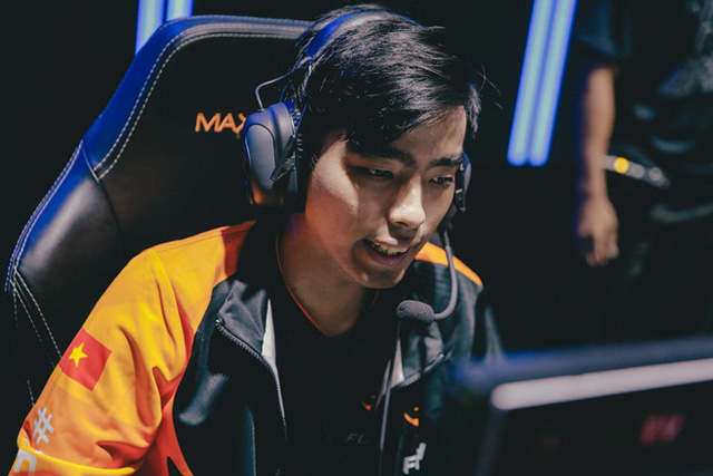 LMHT: "Cựu" chủ quản Team Flash khẳng định không nợ lương tuyển thủ, "Cây ngay không sợ chết đứng"