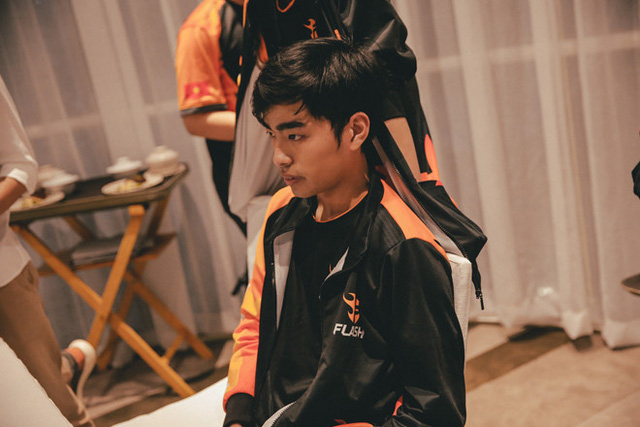 LMHT: Stark lên tiếng giải thích khi bị Optimus bóc phốt nhưng vẫn bị fan chỉ trích cực mạnh