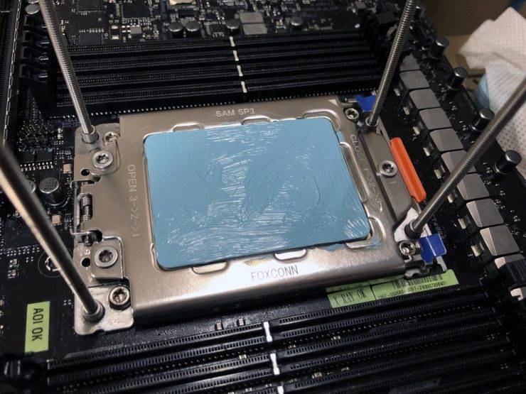 AMD Ryzen Threadripper 3970X 32 lõi có thể ép xung lên mức 5,72 GHz - Phá vỡ nhiều kỷ lục thế giới