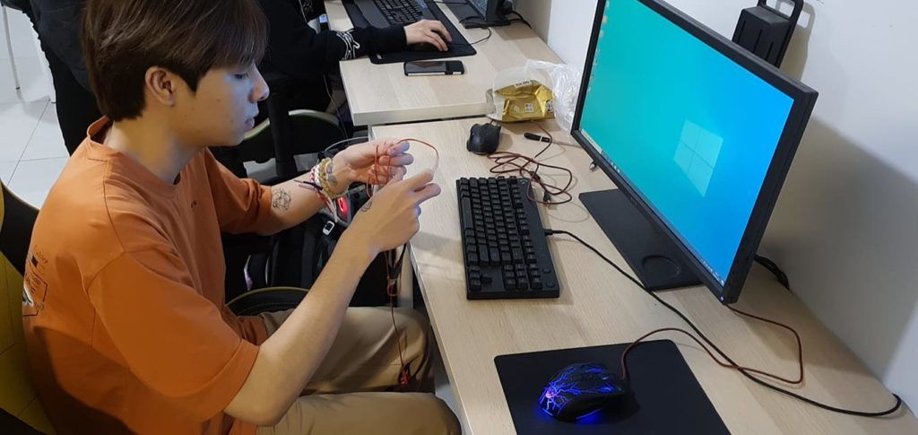 LMHT: Victory Five công bố đội hình chính thức, tuyệt nhiên không có mặt Zeros